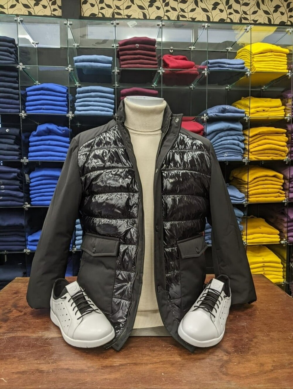 Men's Shiny Black Quilted Hybrid Mixed Media Puffer Coat (M - fits like S)